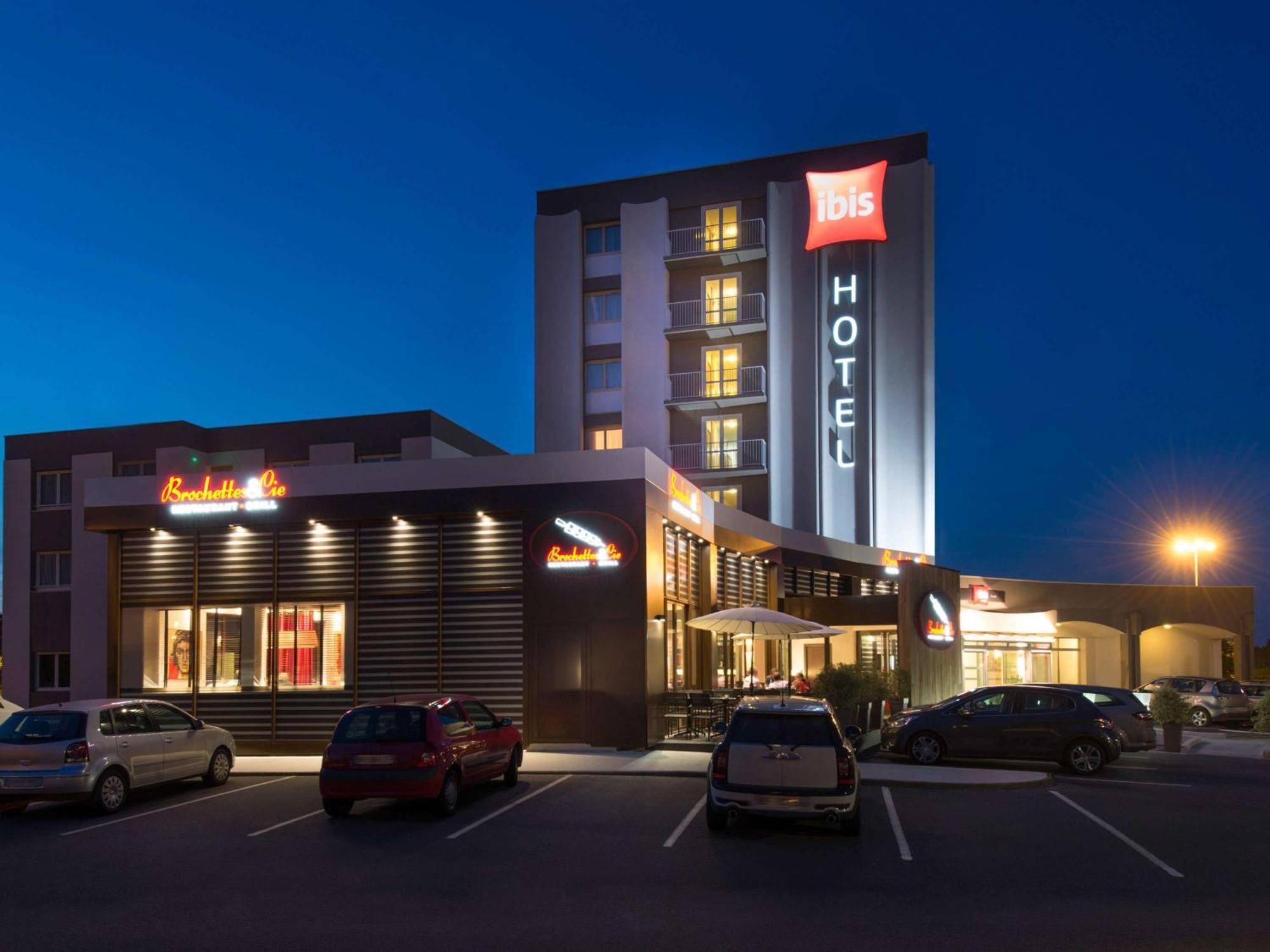 ไอบิส โชเลต์ Hotel ภายนอก รูปภาพ