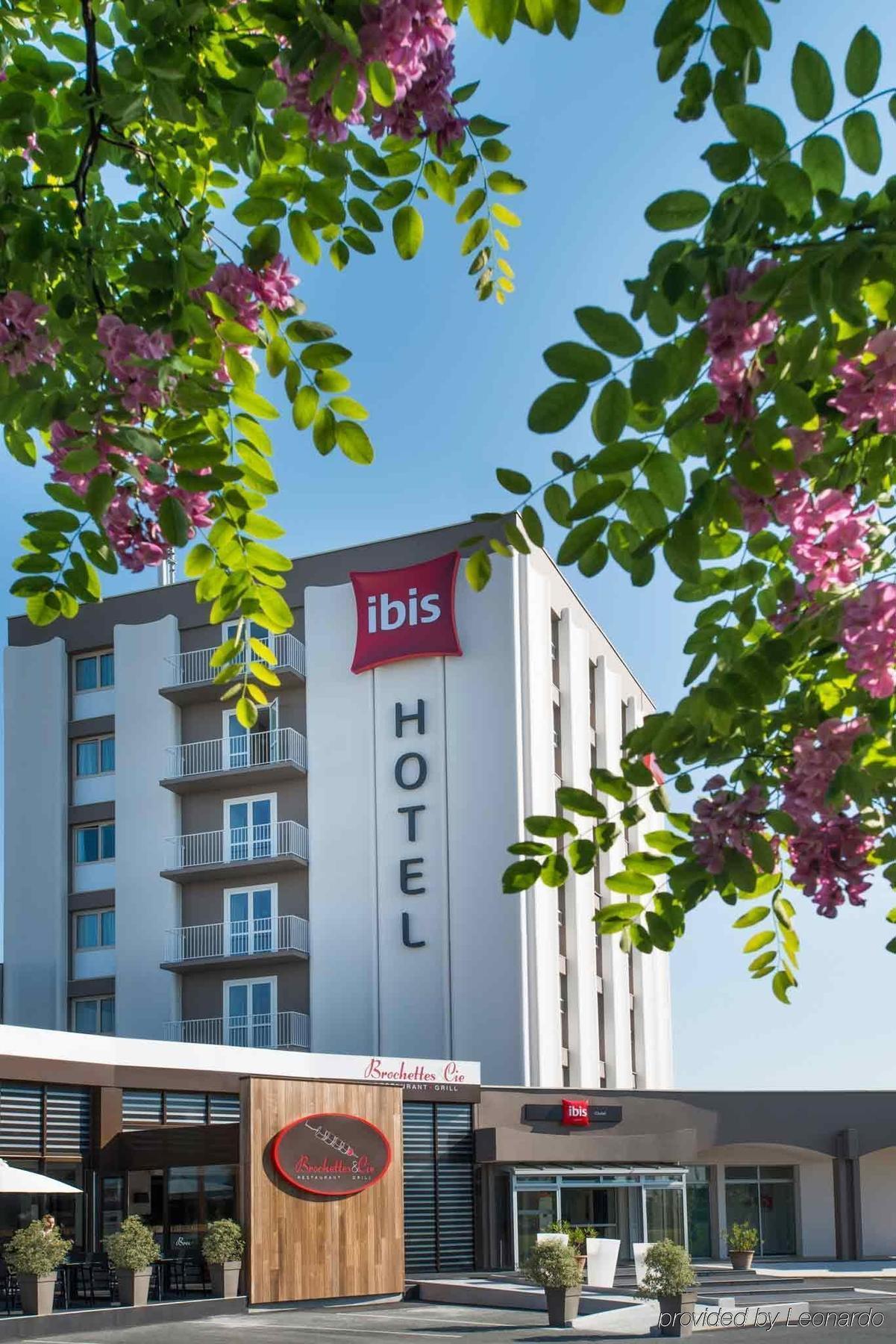 ไอบิส โชเลต์ Hotel ภายนอก รูปภาพ